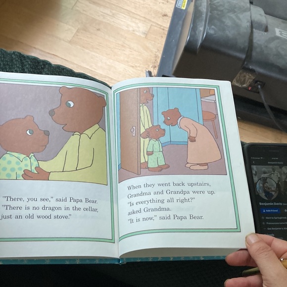 Milk and cookies a Frank Ashe bear story - Picture 11 of 14